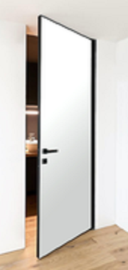 INVISIBLE LIGHT ALU - Paruoštos dažymui durys su aliuminio briauna INVISIBLE. Gruntuotos MDF vidaus durys lygiu paviršiumi. Kaina: 375 Eur. Kainoje įskaičiuota: varčia, stakta, spyna, vyriai, frezavimai.